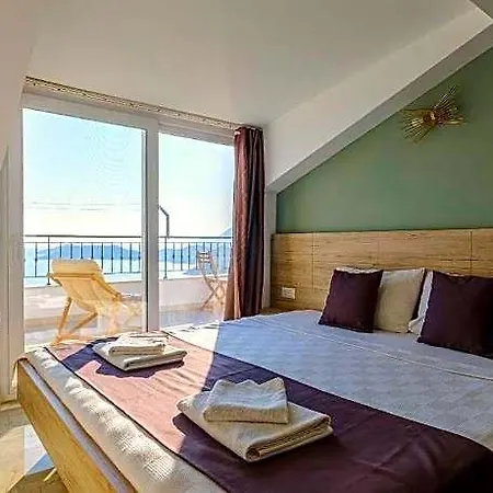 Ay Isigi Hotel Kaş